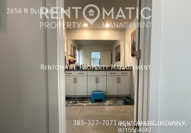 Building Photo - 2656 N Bluebell Dr
