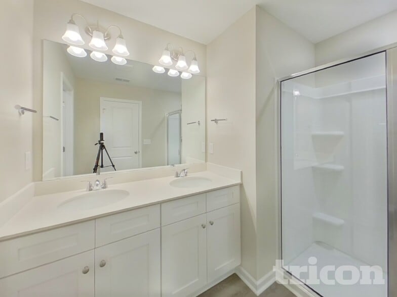 Building Photo - 2 Beautyberry St