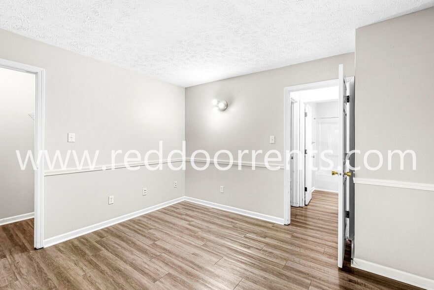 Building Photo - 7610 Chris Anne Dr