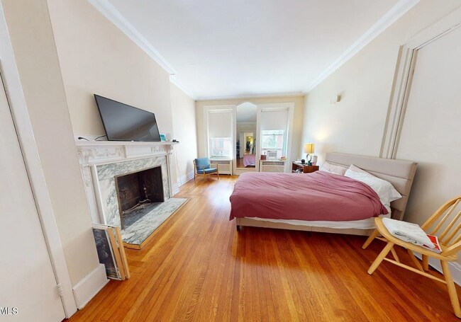 Building Photo - 283 State St