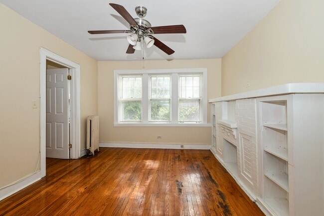 Interior Photo - 6156 S Albany Ave. Chicago IL