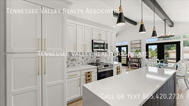 Building Photo - 813 N Cedar Bluff Rd