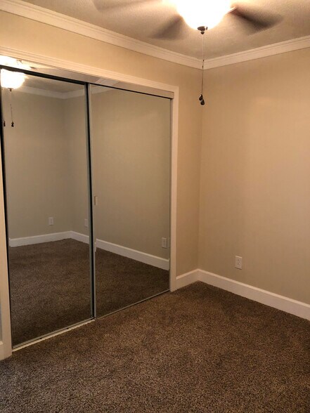 Building Photo - 1185 Johnson Rd