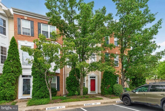 Building Photo - 932 Harrison Cir