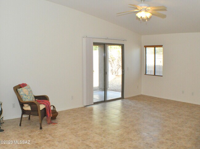 Building Photo - 5426 W Dove Mountain Park Rd