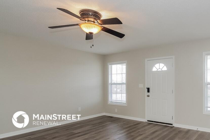 Building Photo - 306 E 28th St