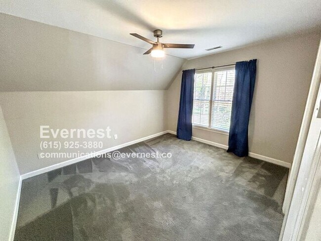 Building Photo - 4-Bedroom, 3.5-Bathroom Home in a Peaceful...
