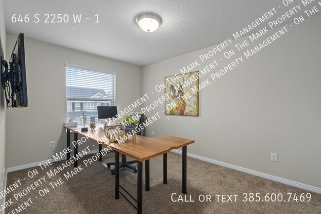 Building Photo - 646 S 2250 W