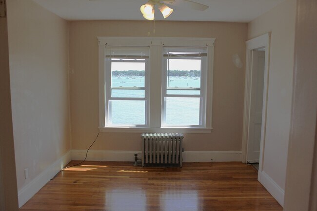Building Photo - 14 Messervy St