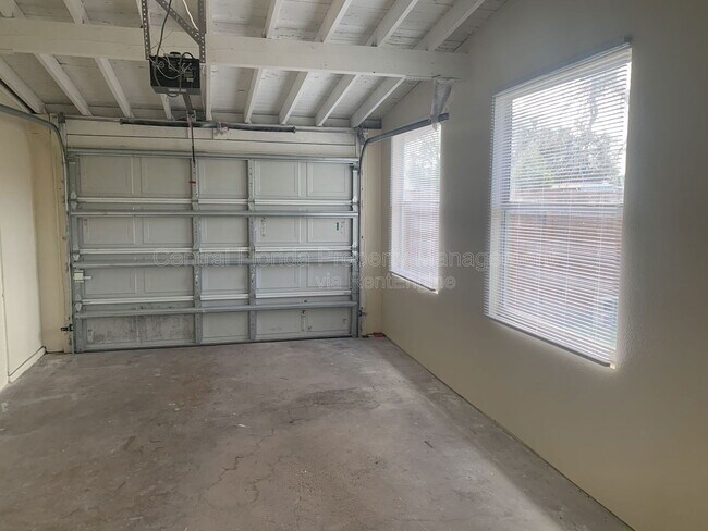 Building Photo - 202 Bamboo Dr