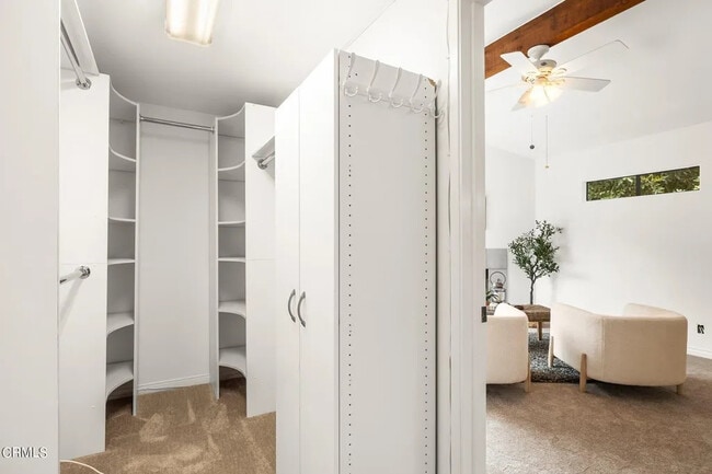 Building Photo - 2226 Sanderling St