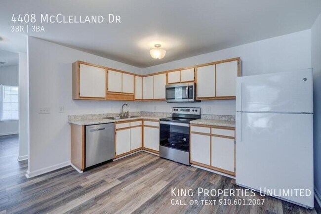 Building Photo - 4408 McClelland Dr