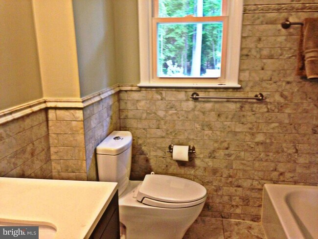 Building Photo - 55 Montgomery St