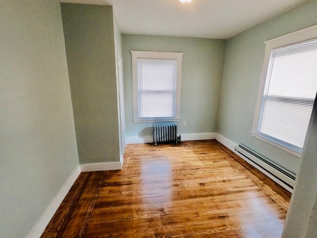 Building Photo - 174 Campbell Ave