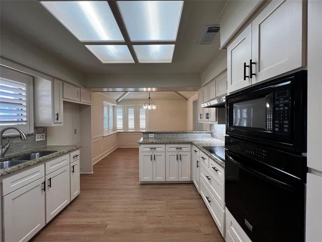 Building Photo - 2501 Primrose Dr