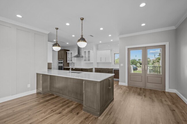 Building Photo - 3505 Harbor Dr
