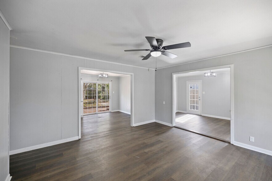 Building Photo - 124 Florence Dr