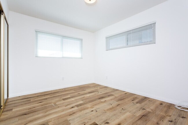 Building Photo - La Mesa Charmer with Mount Helix Views!