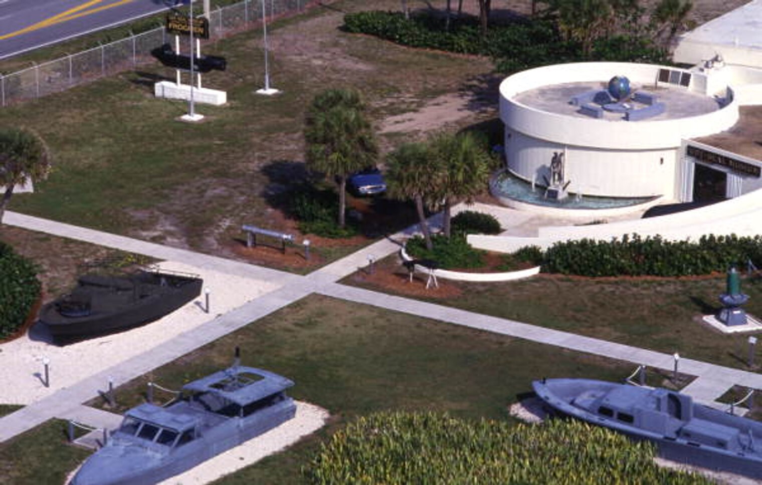 Building Photo - 698 Nettles Blvd