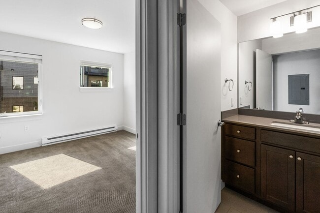 Building Photo - Explorer Units-2 Bedroom 1 Bathroom *Rent ...