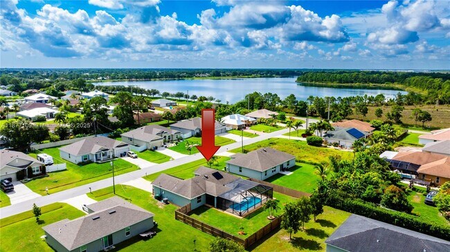 Building Photo - 3158 SW Centamino St