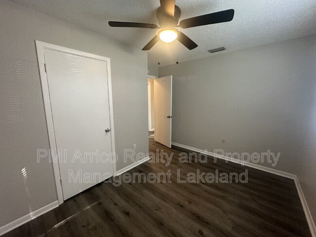 Building Photo - 4715 Kanoy Dr