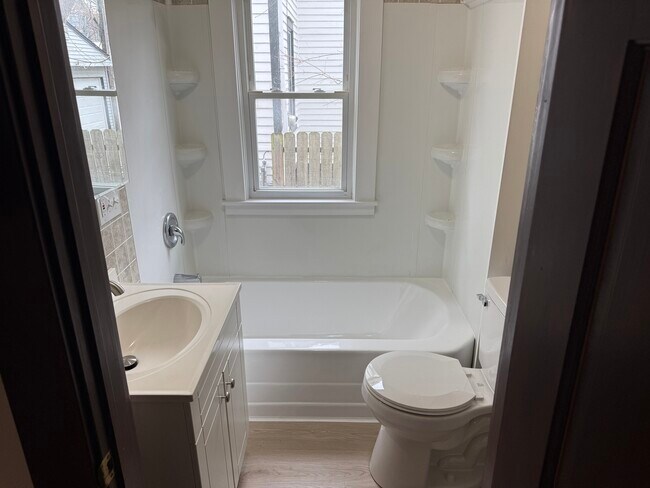 Building Photo - 11916 Browning Ave