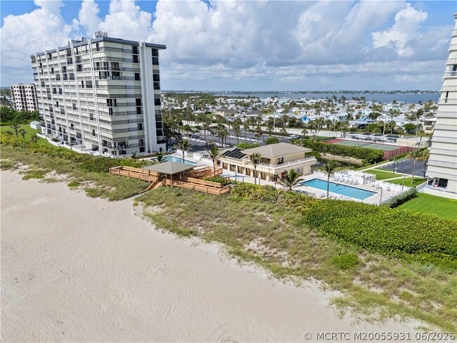 Building Photo - 10680 S Ocean Dr