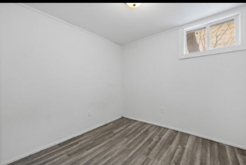 Building Photo - 904 Willsie Ave