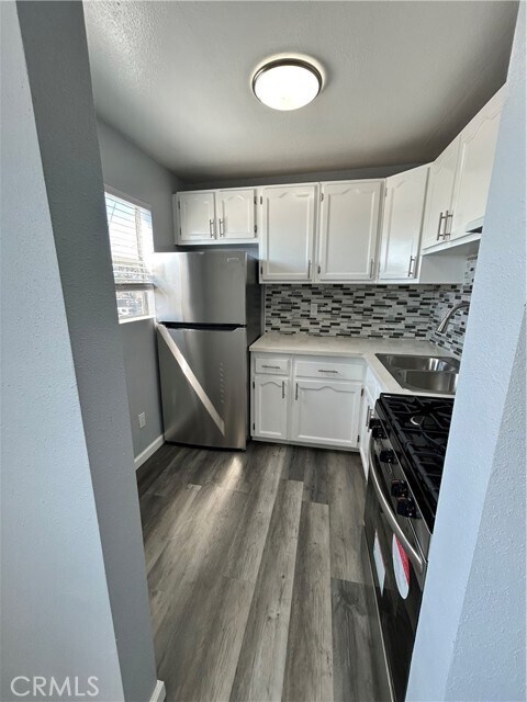 Building Photo - 6517 Avalon Blvd