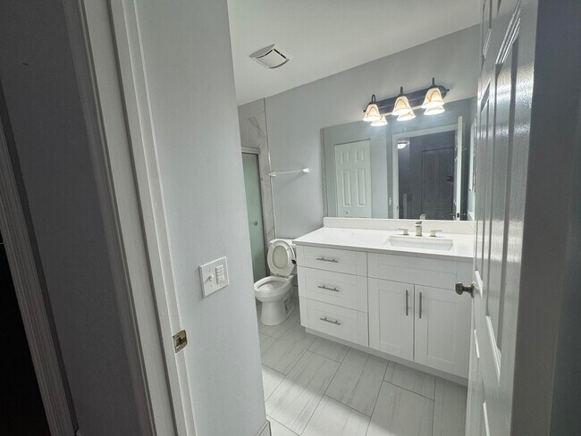 Building Photo - 10223 Serene Meadow Dr N