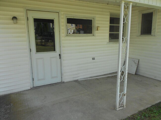 Building Photo - 222-224 Cleveland Ave.