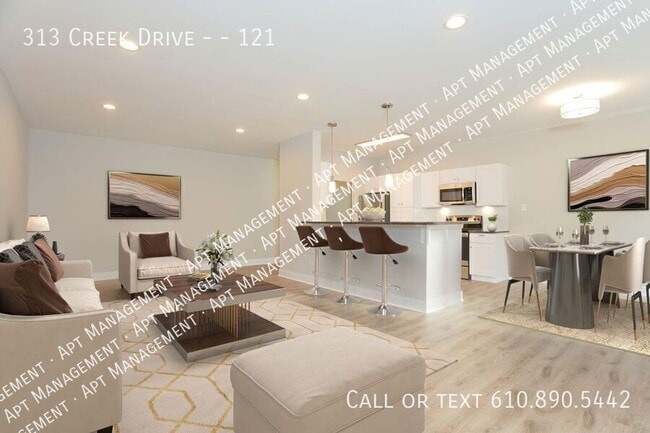 Building Photo - 313 Creek Dr