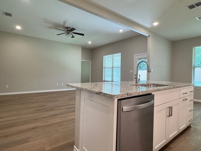 Building Photo - 3065 Guinn Farms Rd