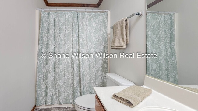 Building Photo - Spacious 2 Bedroom 2 Bath Duplex located in south Dalton.  ALL UTILITIES ARE INCLUDED!!  Schedule...