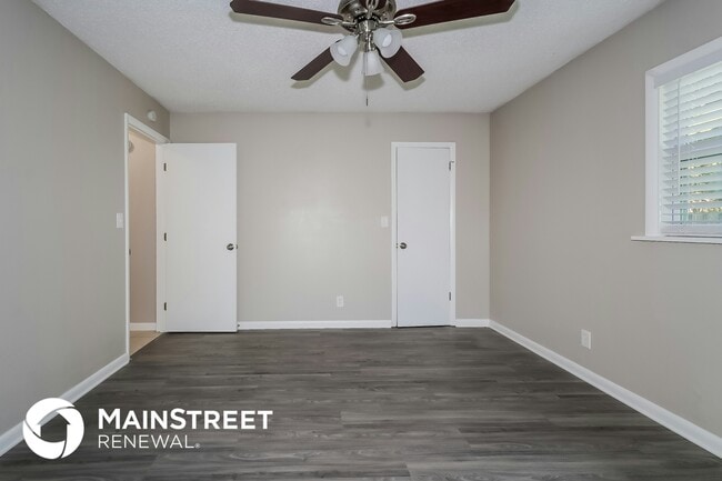 Building Photo - 266 SW Voltair Terrace