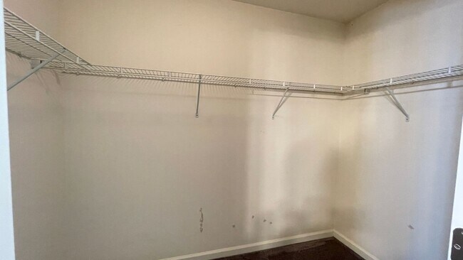 Building Photo - Newly Built Spacious House in Blackthorne Subdivision