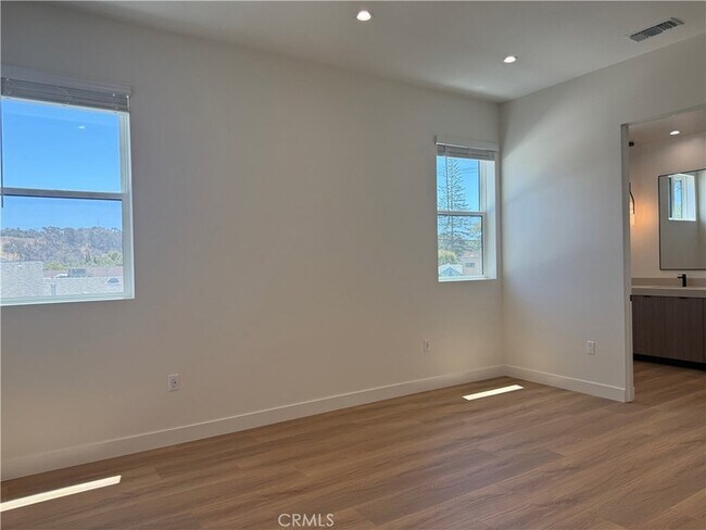 Building Photo - 4121 Lafayette Pl