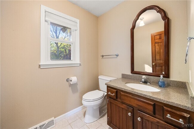 Building Photo - 8178 Old Sunridge Dr
