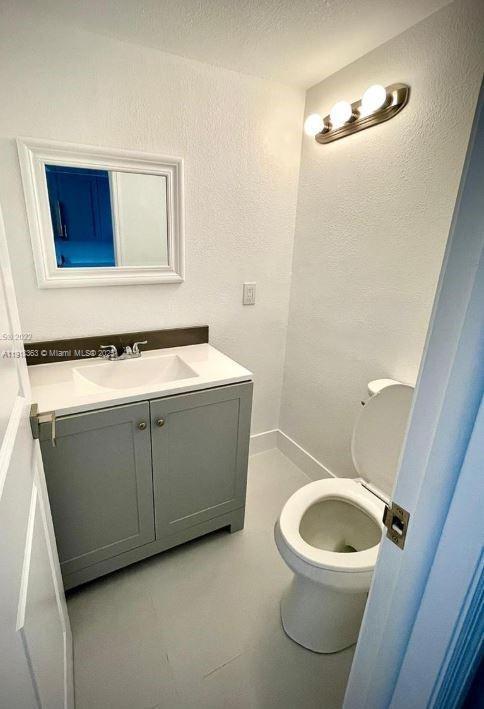 Building Photo - 2324 SW 57th Ct