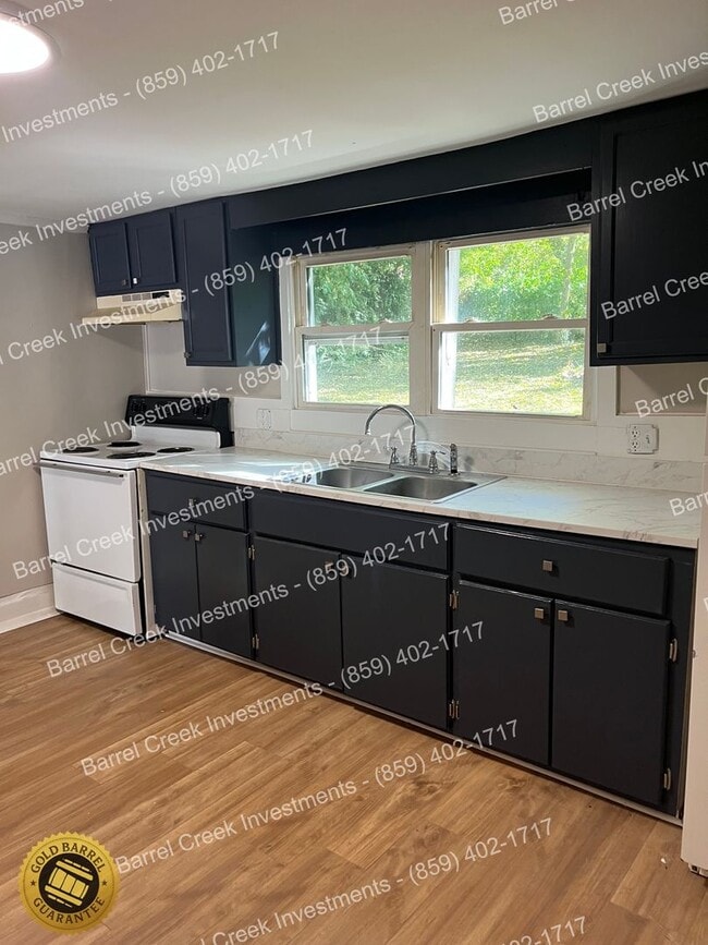 Building Photo - 2-Bed 1-Bath House