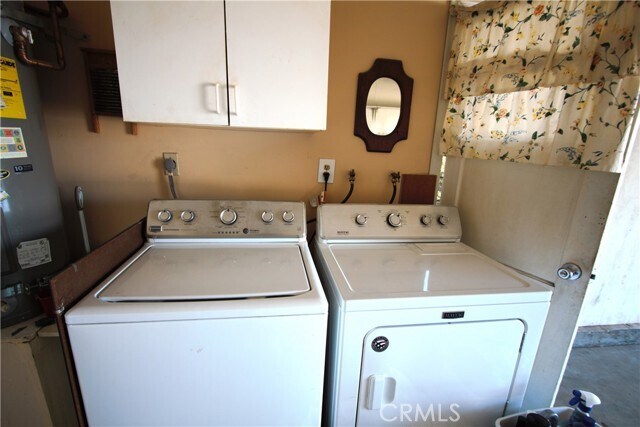 Building Photo - 26253 Lancaster Dr
