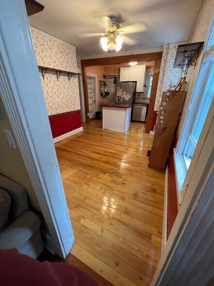 Building Photo - 267 Allston St