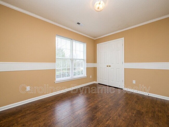Building Photo - 905 Milkfarm Ct