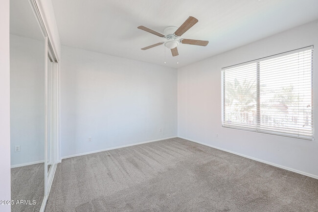 Building Photo - 4432 E Anderson Dr