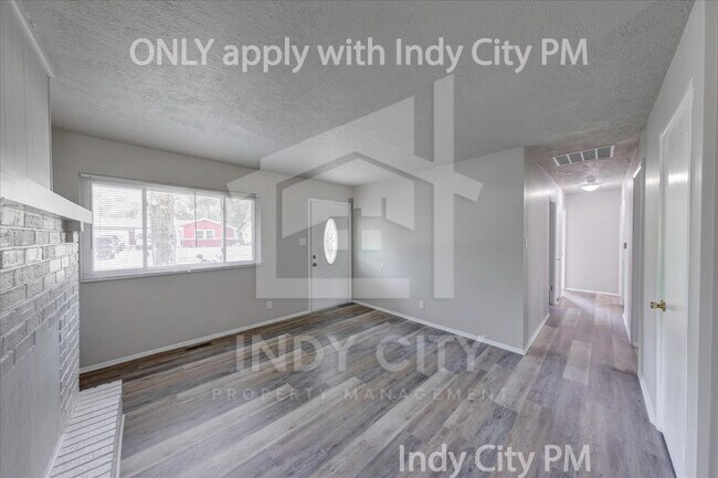 Building Photo - 7838 Ridgewood Dr