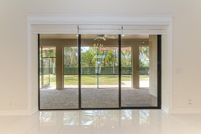 Building Photo - 3352 Siena Cir