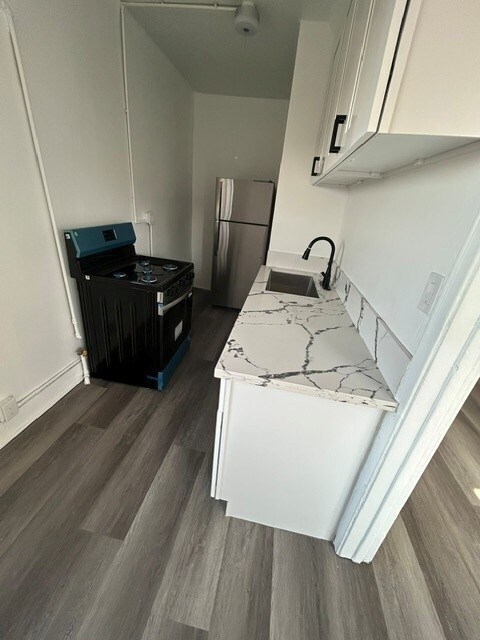 Floorplan - 2500 S Hobart Blvd