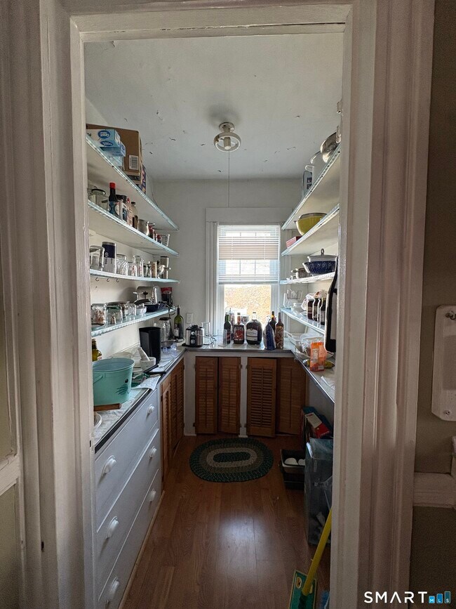 Building Photo - 211 S Whittlesey Ave