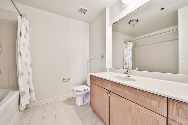 Building Photo - 1400 S Michigan Ave